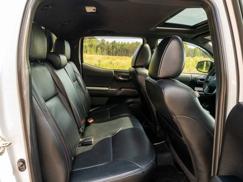 Used 2020 Toyota Tacoma TRD Pro AWD/4WD image 18