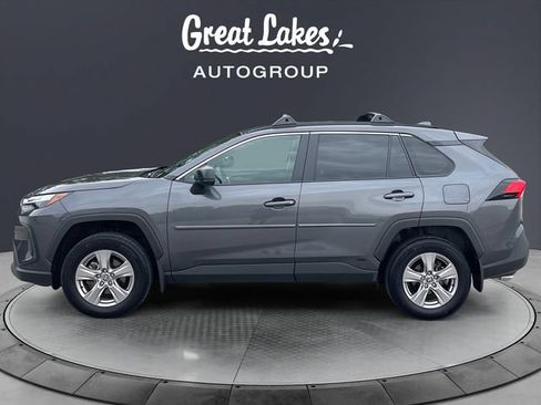 Used 2025 Toyota RAV4 LE AWD/4WD image 2