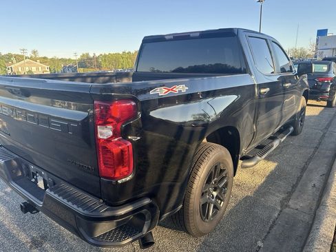 Certified 2024 Chevrolet Silverado 1500 Custom w/ Rally Edition image 9