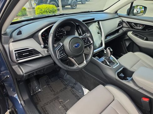 Used 2023 Subaru Outback Limited AWD/4WD image 11