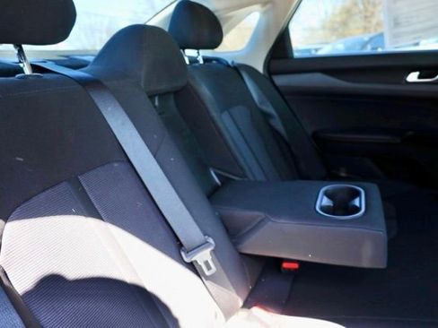 Used 2022 Kia K5 LXS image 33