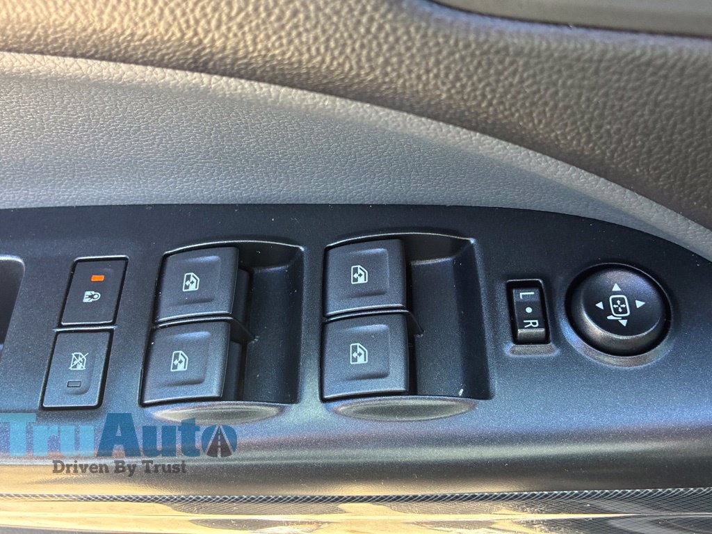 Used 2021 Chevrolet Colorado Z71 w/ Z71 Midnight Edition AWD/4WD image 21