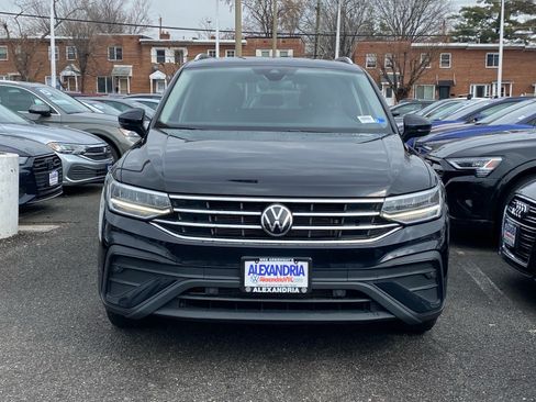 Used 2022 Volkswagen Tiguan SE AWD/4WD image 5