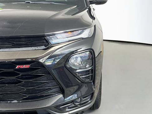 Used 2021 Chevrolet TrailBlazer RS image 12