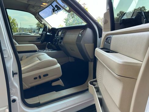 Used 2017 Ford Expedition EL Limited image 18