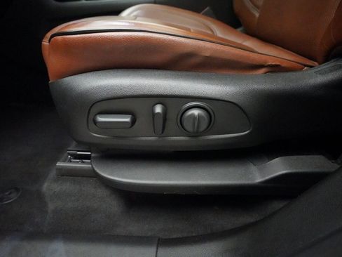 Used 2018 Chevrolet Traverse High Country image 30