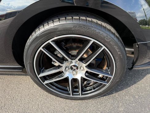 Used 2007 Ford Mustang GT Premium RWD image 13