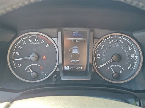 Used 2023 Toyota Tacoma TRD Sport image 10
