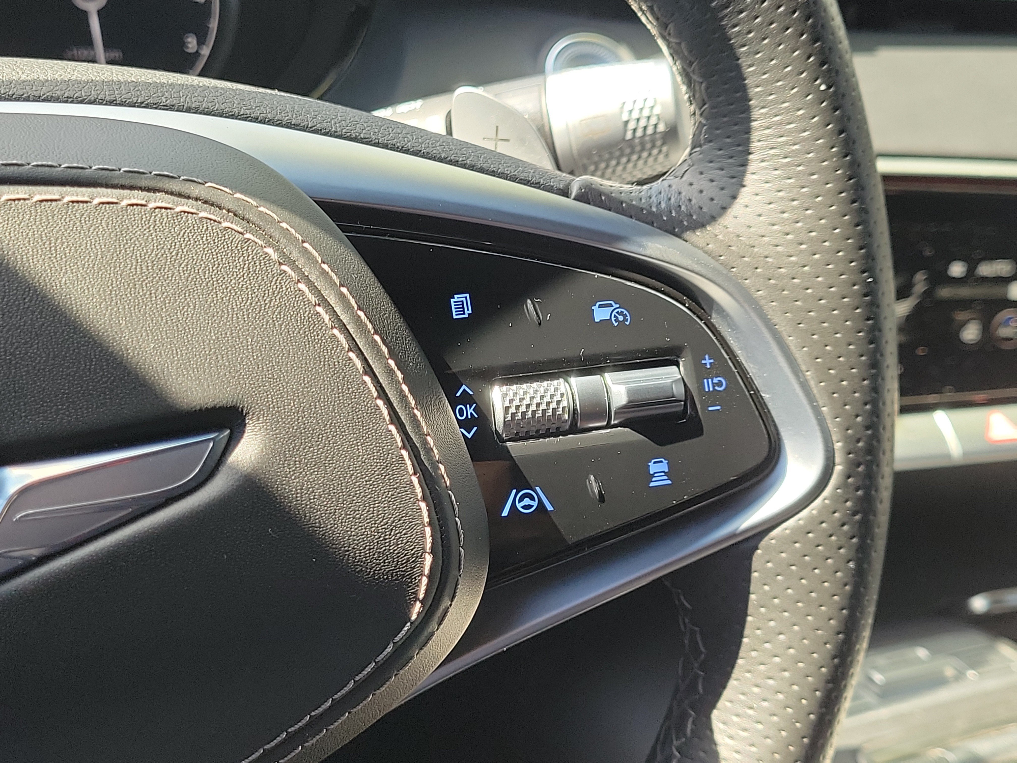 Used 2022 Genesis GV70 2.5T w/ Sport Prestige Package AWD/4WD image 21
