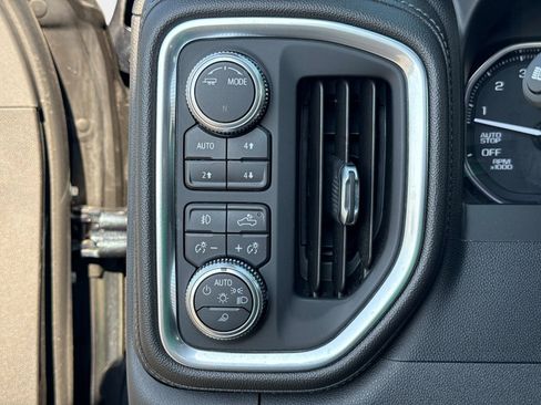 Used 2020 GMC Sierra 1500 SLT w/ SLT Premium Plus Package AWD/4WD image 32