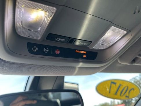 Used 2017 Chevrolet Volt Premier w/ Driver Confidence II Package image 26