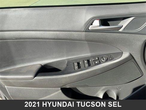 Used 2021 Hyundai Tucson SEL w/ Cargo Package image 10