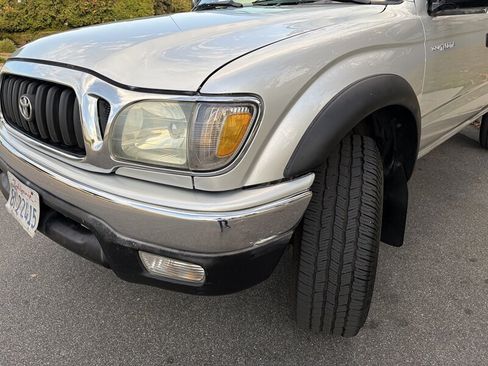 Used 2004 Toyota Tacoma PreRunner RWD image 29