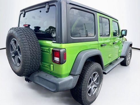Used 2018 Jeep Wrangler Unlimited Sport S AWD/4WD image 5