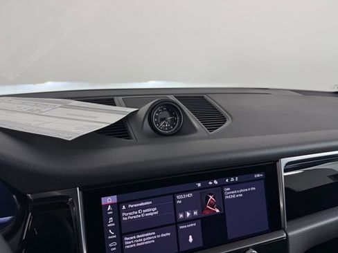 New 2026 Porsche Macan AWD/4WD image 22