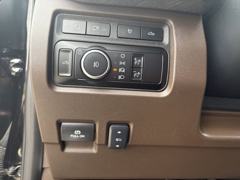 Used 2024 Ford F250 King Ranch AWD/4WD image 12