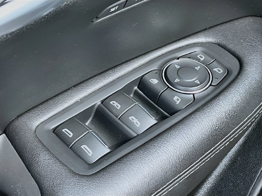 Used 2025 Cadillac XT5 Premium Luxury w/ LPO, Floor Liner Package FWD image 18