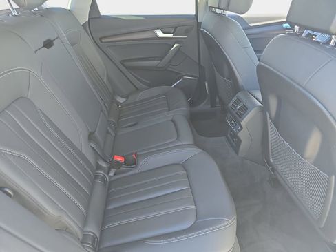 Used 2021 Audi Q5 2.0T Premium image 13