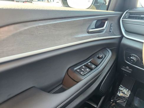 New 2025 Jeep Grand Cherokee Limited w/ Black Appearance Package image 21