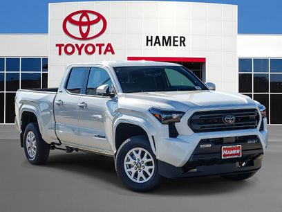 New 2025 Toyota Tacoma SR5