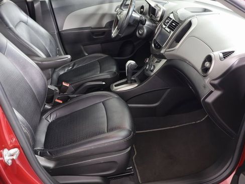 Used 2014 Chevrolet Sonic LTZ image 22