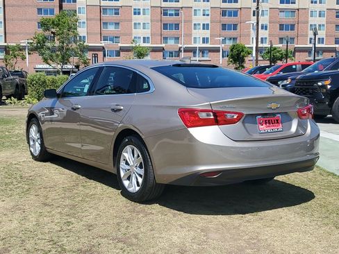 Used 2025 Chevrolet Malibu LT FWD image 5