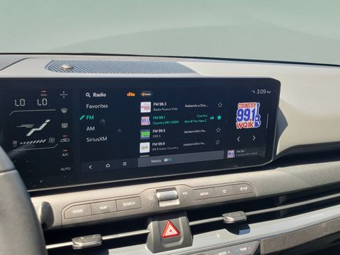 Used 2025 Kia K4 EX FWD image 29
