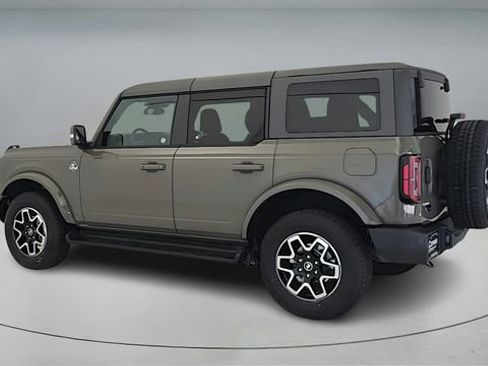 New 2025 Ford Bronco Outer Banks image 5