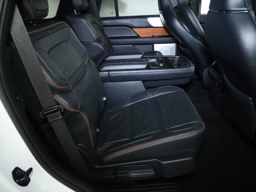 Certified 2023 Lincoln Navigator Black Label AWD/4WD image 37