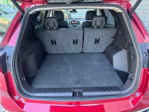 Used 2018 Chevrolet Equinox Premier FWD image 13