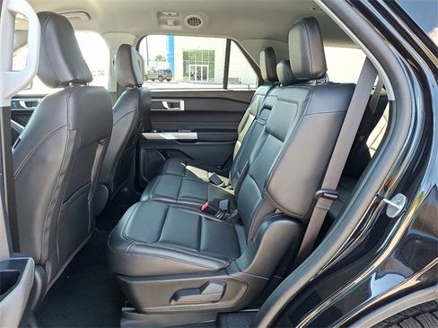 Used 2023 Ford Explorer XLT w/ Equipment Group 202A image 15