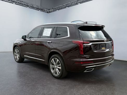Used 2021 Cadillac XT6 Premium Luxury image 5