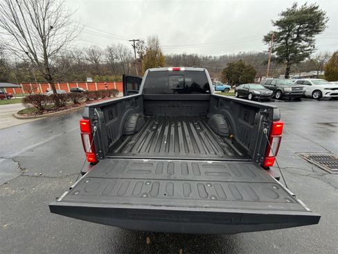 Used 2022 Ford F250 Lariat w/ Tremor Off-Road Package image 23
