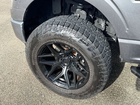 Used 2022 Ford F150 XLT w/ Equipment Group 302A High image 11