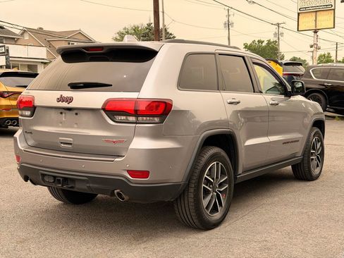 Used 2019 Jeep Grand Cherokee Trailhawk w/ Trailhawk Luxury Group AWD/4WD image 5