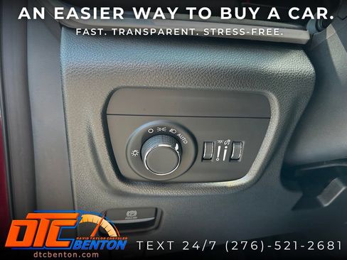 Used 2025 Jeep Grand Cherokee L Laredo AWD/4WD image 16