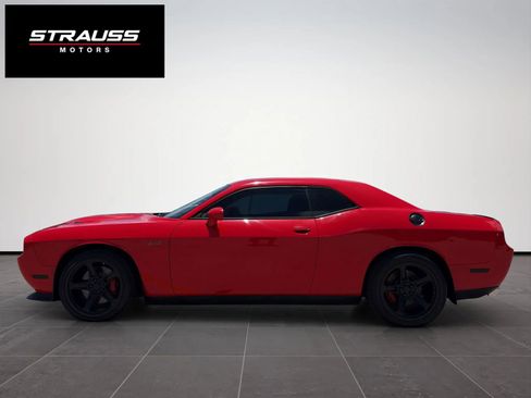 Used 2014 Dodge Challenger SRT8 Core RWD image 6