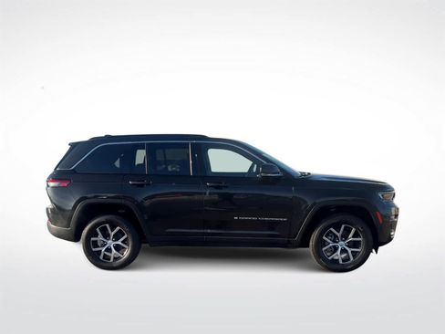 Used 2024 Jeep Grand Cherokee Limited image 9