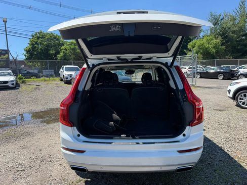 Used 2021 Volvo XC90 T5 Momentum w/ Climate Package AWD/4WD image 28
