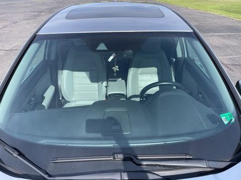 Used 2017 Honda CR-V EX-L image 10