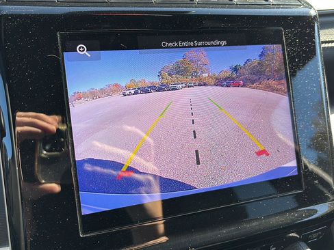 Used 2024 Jeep Grand Cherokee Altitude image 12