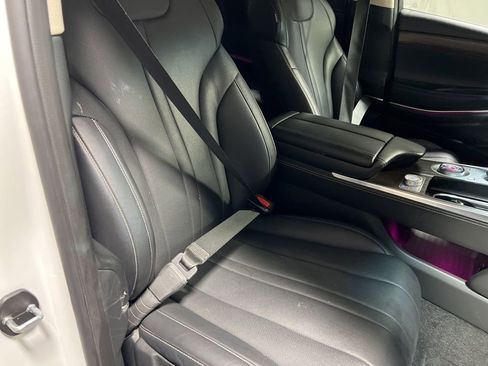 Used 2024 Genesis GV80 2.5T image 9