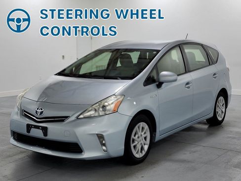 Used 2012 Toyota Prius V Three FWD image 4