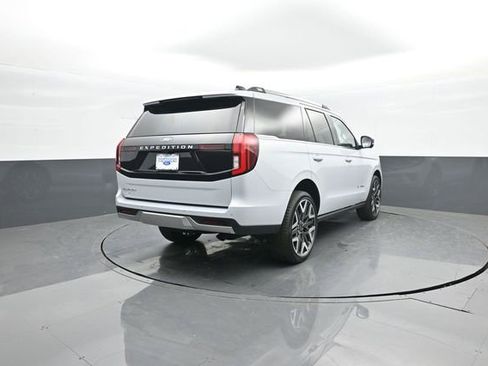 New 2026 Ford Expedition Platinum image 7
