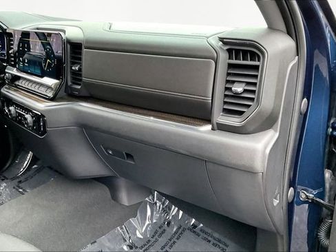 Used 2023 Chevrolet Silverado 1500 LT image 18