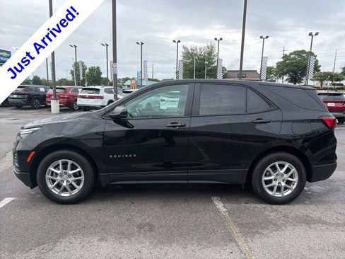 Used 2024 Chevrolet Equinox LS w/ LS Convenience Package FWD image 7