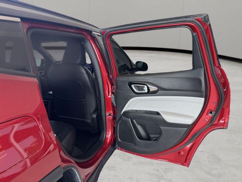 Used 2024 Jeep Compass Limited AWD/4WD image 28