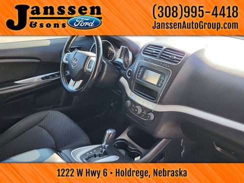 Used 2020 Dodge Journey SE w/ SE Popular Equipment Group image 8