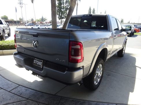 Used 2022 RAM 2500 Laramie AWD/4WD image 9
