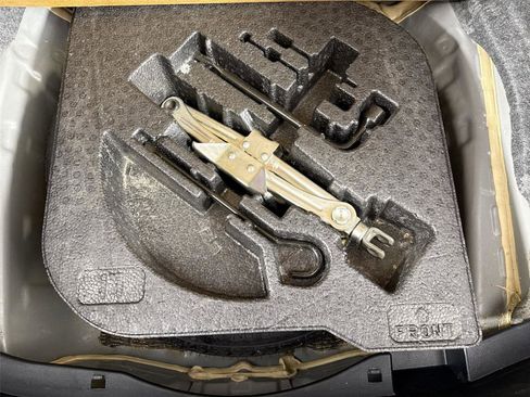 Used 2016 Honda Accord Sport image 33